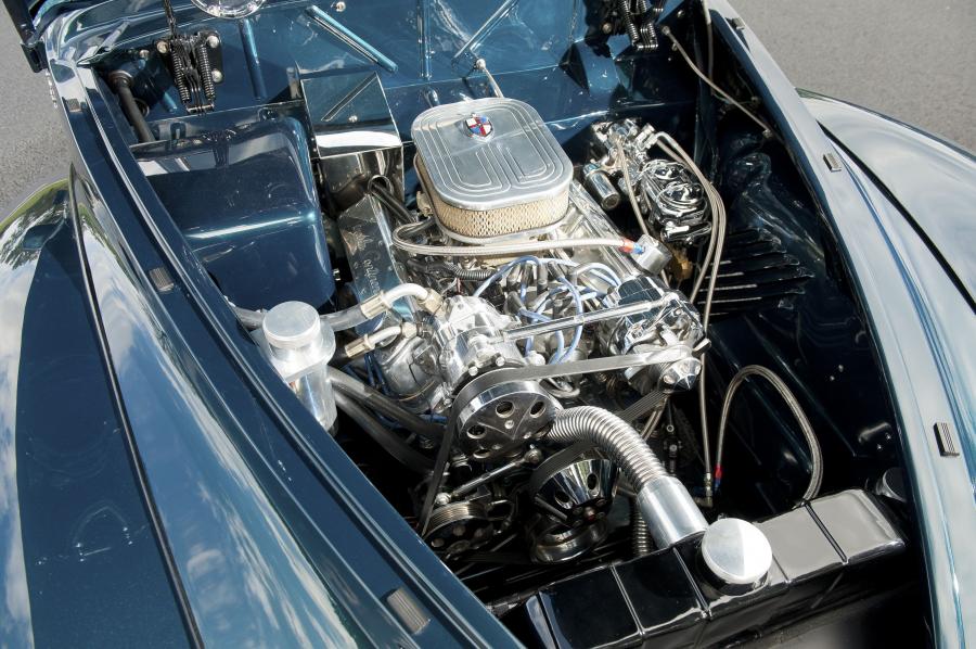  Lincoln Continental Resto-Rod Coupe 1941 года  (фото 17 из 18)